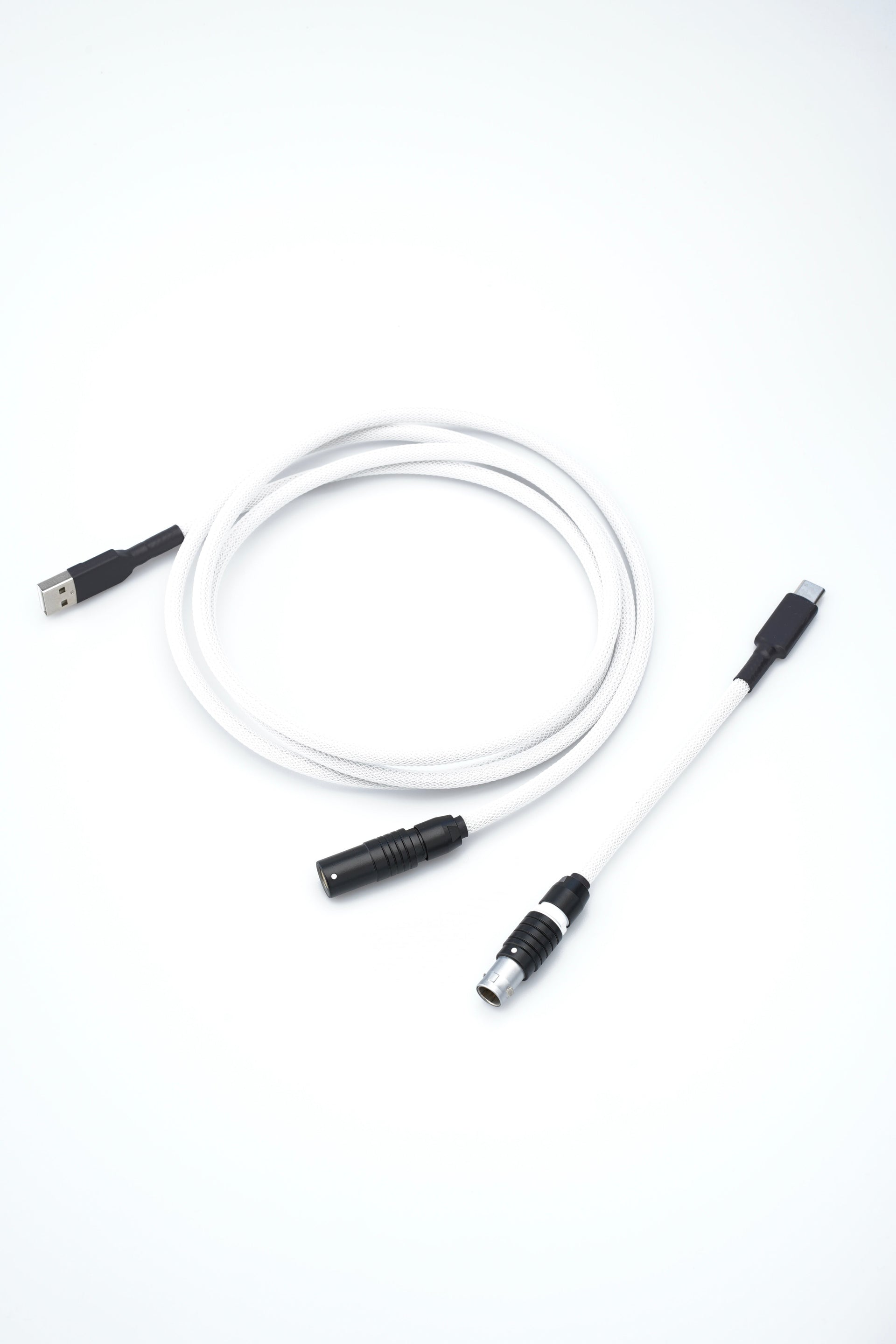 PUSH PULL MINIMAL WHITE USB CABLE